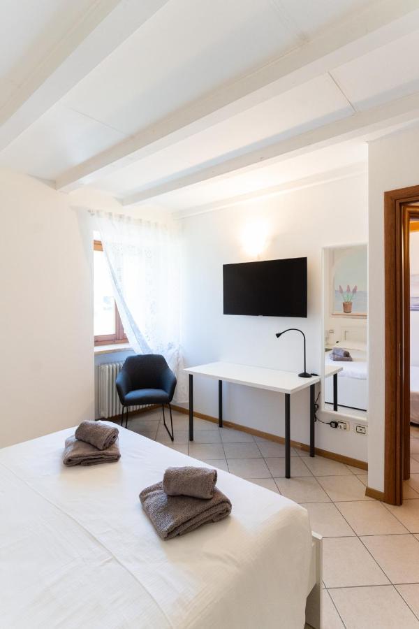 Garda Lake & Relax - Cottage On The Hill Caprino Veronese Exterior photo